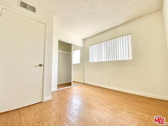 5th image of 8808 Darby Ave #212A
