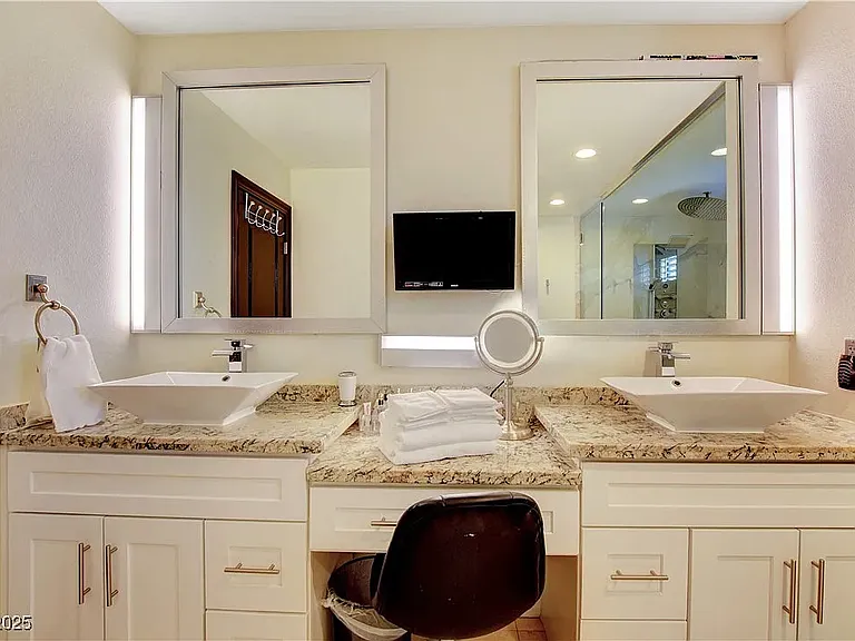 3541 Winter Wren St — Photo 26