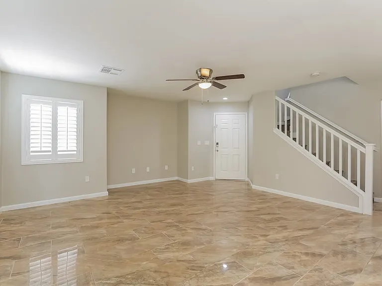 9327 Pyrope Ct — Photo 4