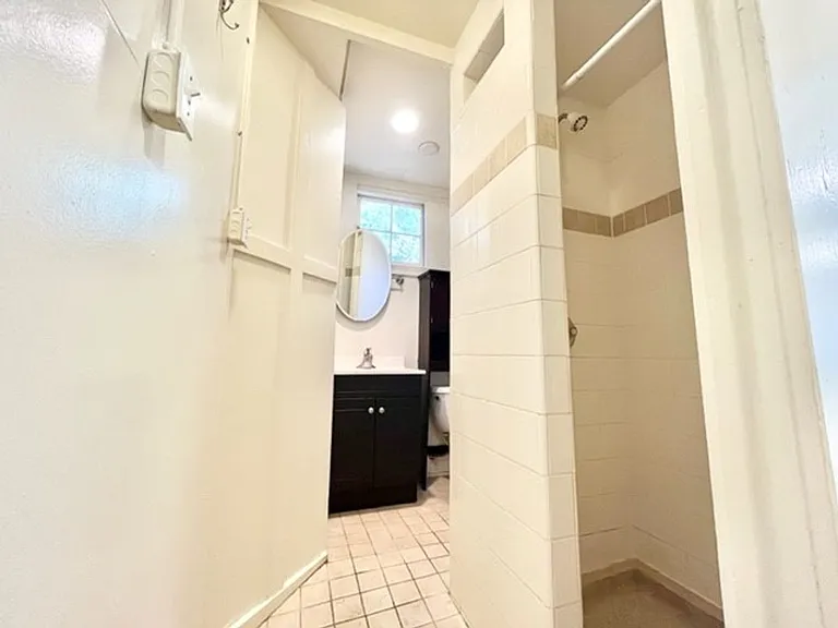 1519 Spruce Ave — Photo 9