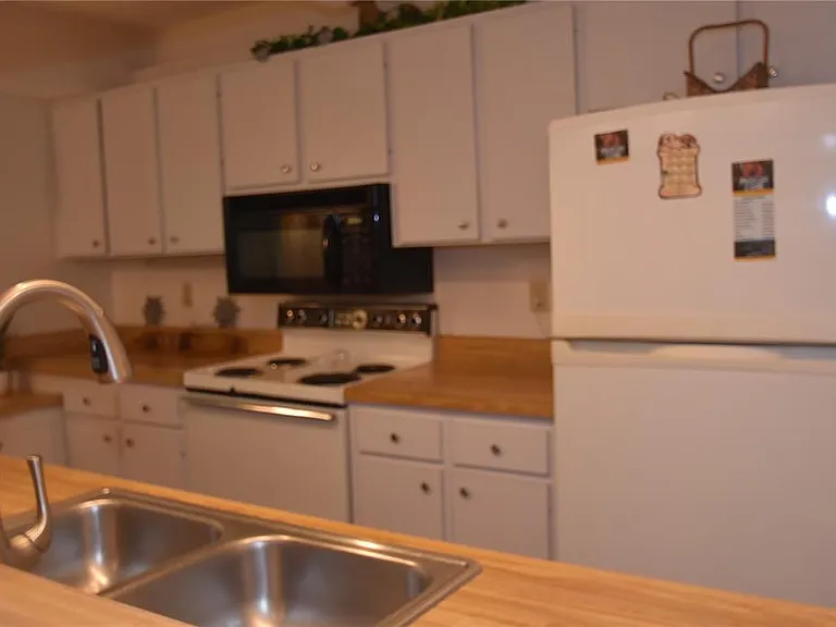 1526 Pelican Point Dr #BA144 — Photo 3
