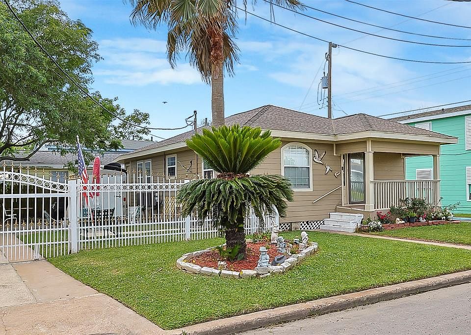 1915 55th St, Galveston, TX 77551 MLS 2612747 Zillow