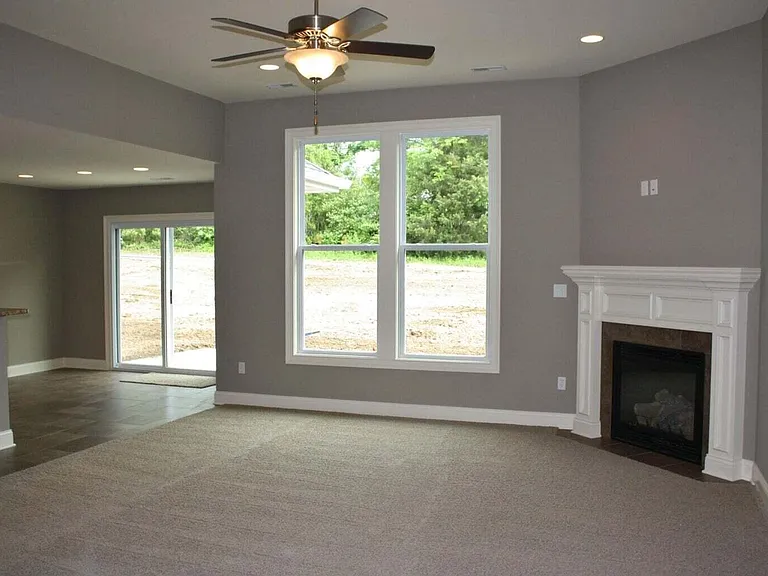4504 Weybridge Dr — Photo 3