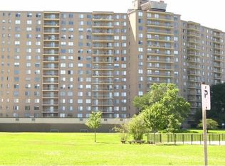 7061 N Kedzie Ave Suite 1102, Chicago, IL 60645