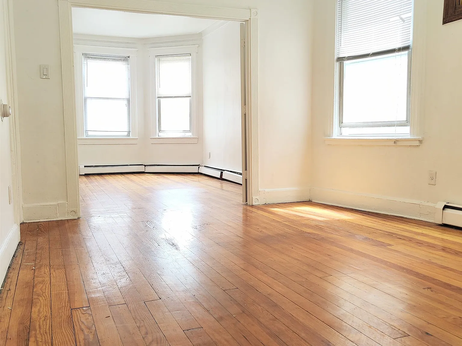 3 bed, 2.0 bath, $2,550 — Photo 2