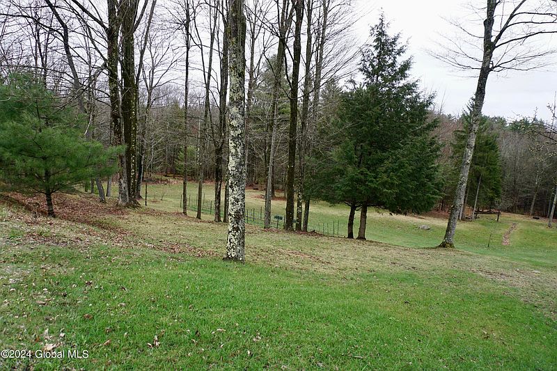 4th image of 7370 Bills Road