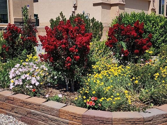 2nd image of 2563 Cerro Parrido Rd SE