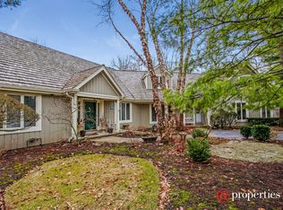 15 Coventry Ct, Lake Bluff, IL 60044