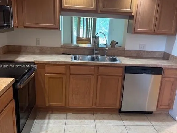 100 SW 130th Ter APT 308C, Hollywood, FL 33027