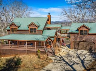 31 Hope Dr, Blue Ridge, GA 30513