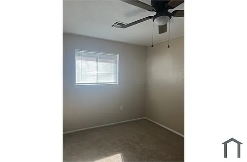 405 NW Glendale Dr Photo 1
