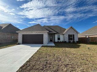 230 Pond Dr, Thibodaux, LA 70301