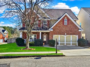 689 Lynnfield Dr, Lawrenceville, GA 30045