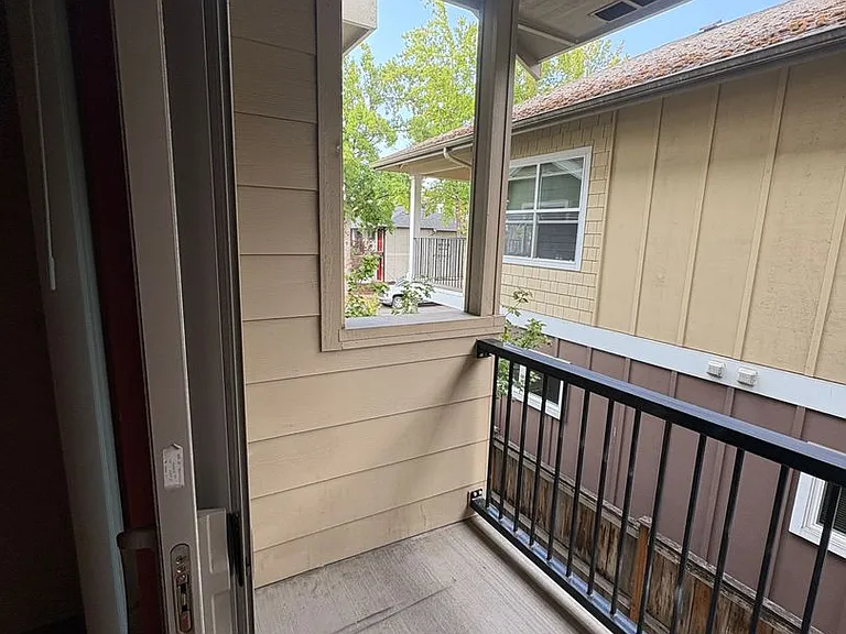 585 E 14th Ave #7 — Photo 29