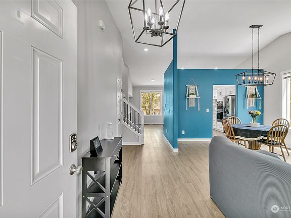 3rd image of 16113 87th Avenue Ct E