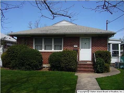 1st image of 49 Ravenhurst Ave