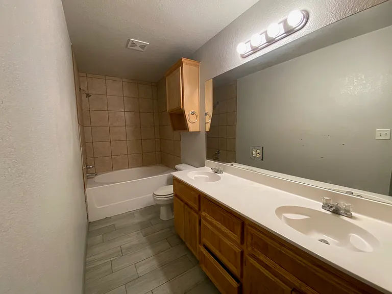 4413 Thunder Creek Dr #A — Photo 10