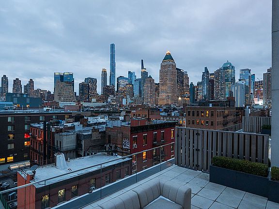 4th image of 500 W 45th St Unit 326