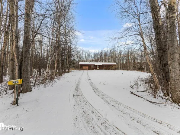 420 S Serrano Dr, Wasilla, AK 99654