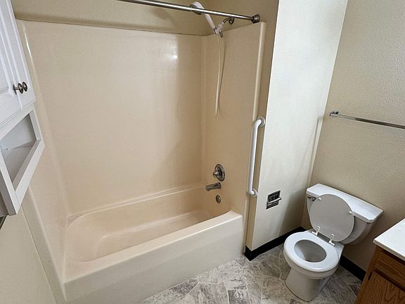 3rd image of 115 1st St #2
