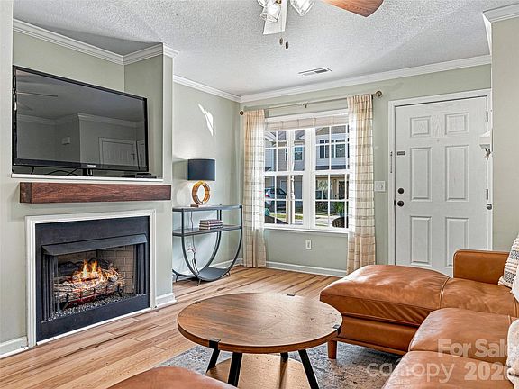 5th image of 143 Alpine Ridge Dr
