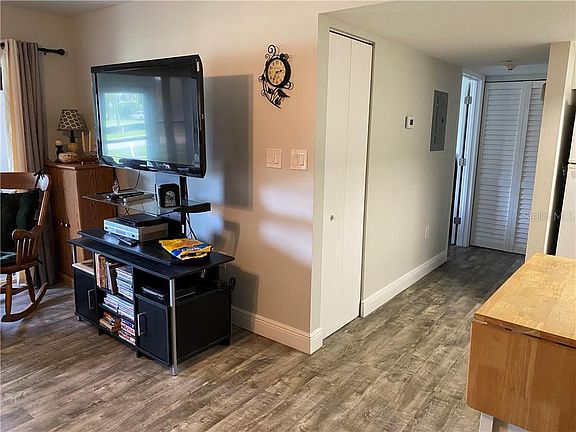 3rd image of 21267 Gertrude Ave APT 110
