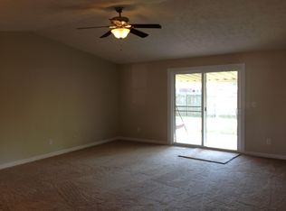 6190 Shull Rd, Dayton, OH 45424