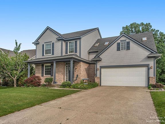 2nd image of 973 Country Creek Dr