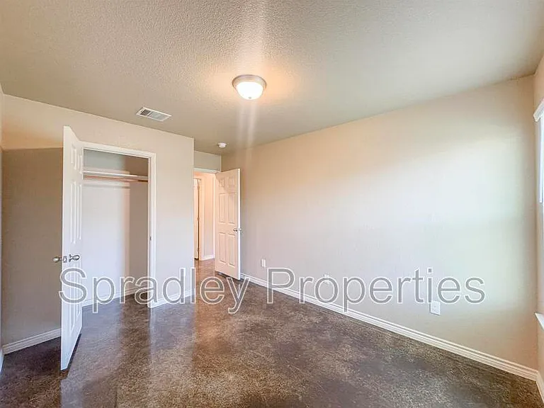 1420 Leon Rd — Photo 10