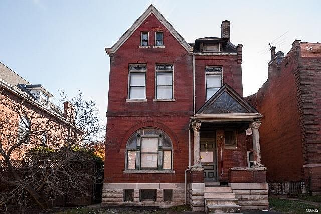 1st image of 2752 Armand Pl