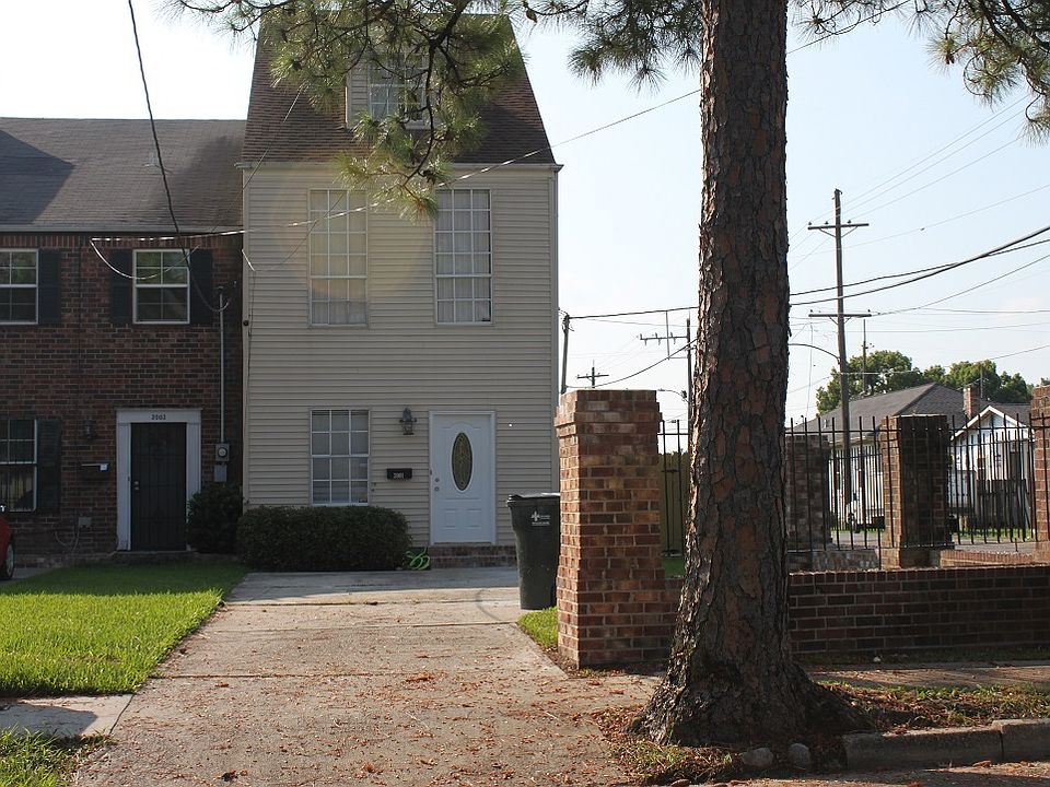 1st image of 3001 Pine St