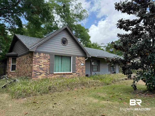 7540 Paddock Dr, Theodore, AL 36582