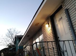 1299 Stoneham Ct, Atlanta, GA 30349