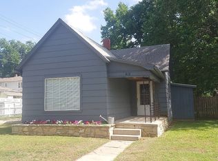 415 W Chestnut Ave, Arkansas City, KS 67005