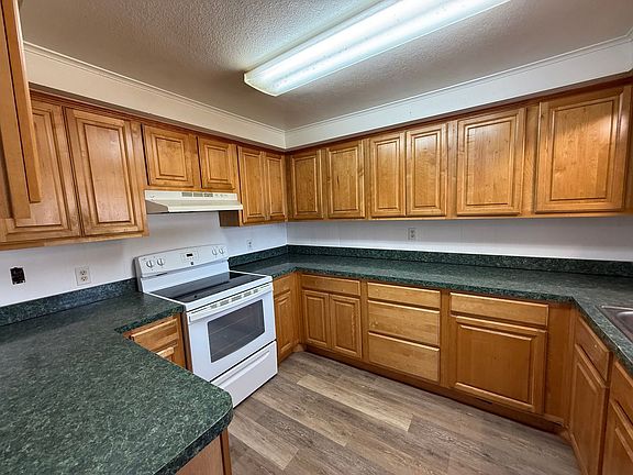 5th image of 3004 Fm Jones Dr