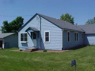 525 Peoria Cross St, Pella, IA 50219