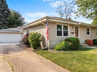 5007 55th St, Kenosha, WI 53144