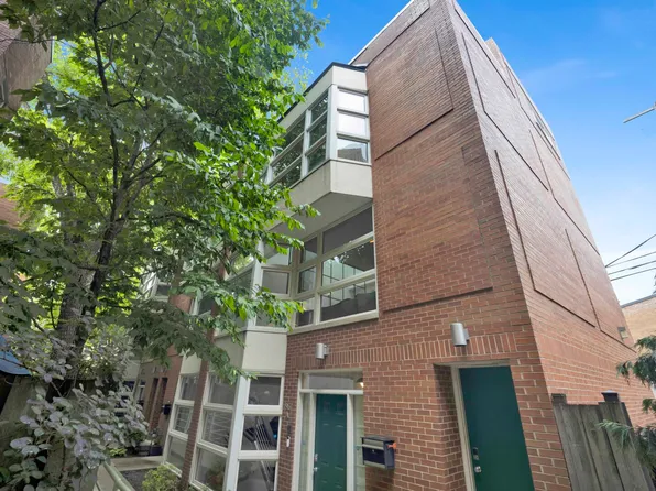 (undisclosed Address), Chicago, IL 60614