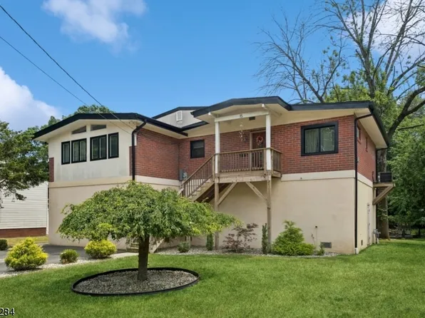 15 Roosevelt St, Pequannock Twp., NJ 07440