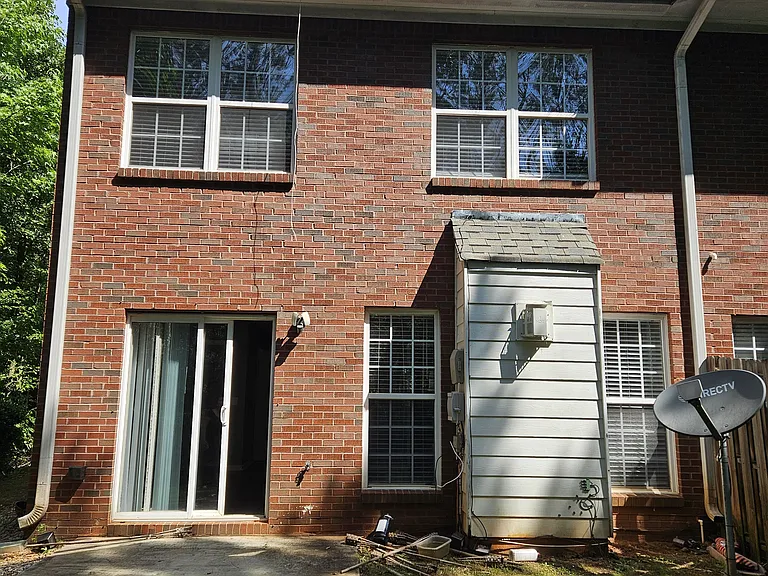 6091 Brookechase Ln — Photo 32