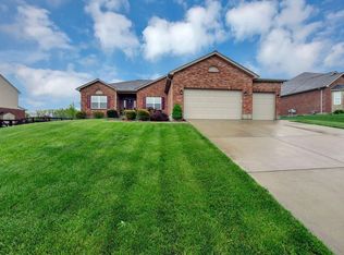 3291 Fox Run Dr, Hamilton, OH 45013