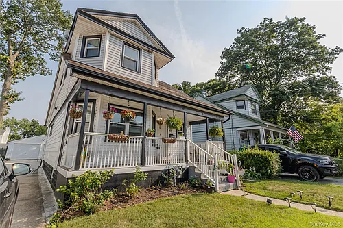55 Henry St Photo 1