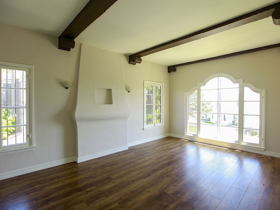 1st image of 1119 S Citrus Ave APT 4