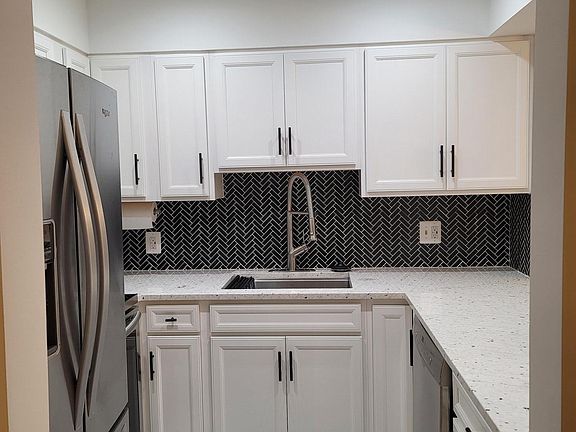 2nd image of 5712 Chapman Mill Dr APT 130