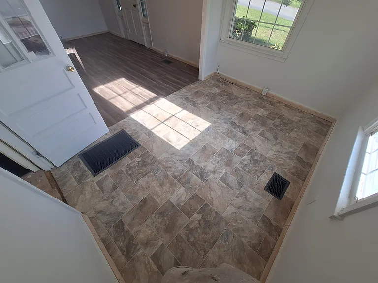 Ponce De Leon Cir N — Photo 13