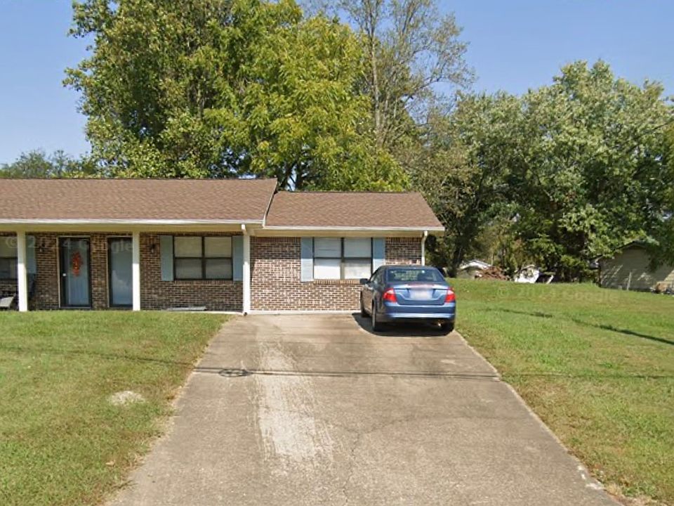 1st image of 2403 Rodney Dr SE