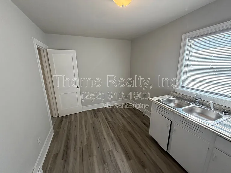 914 Nashville Rd — Photo 12