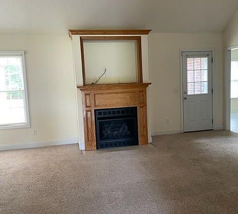 4th image of 795 Orlando Cir