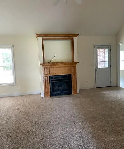795 Orlando Cir — Photo 4