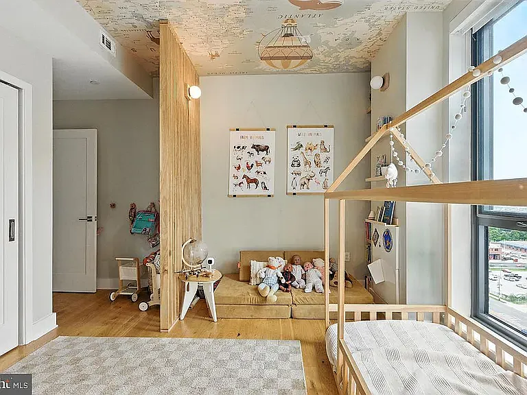 1211 Van St SE #Penthouse 4 — Photo 12